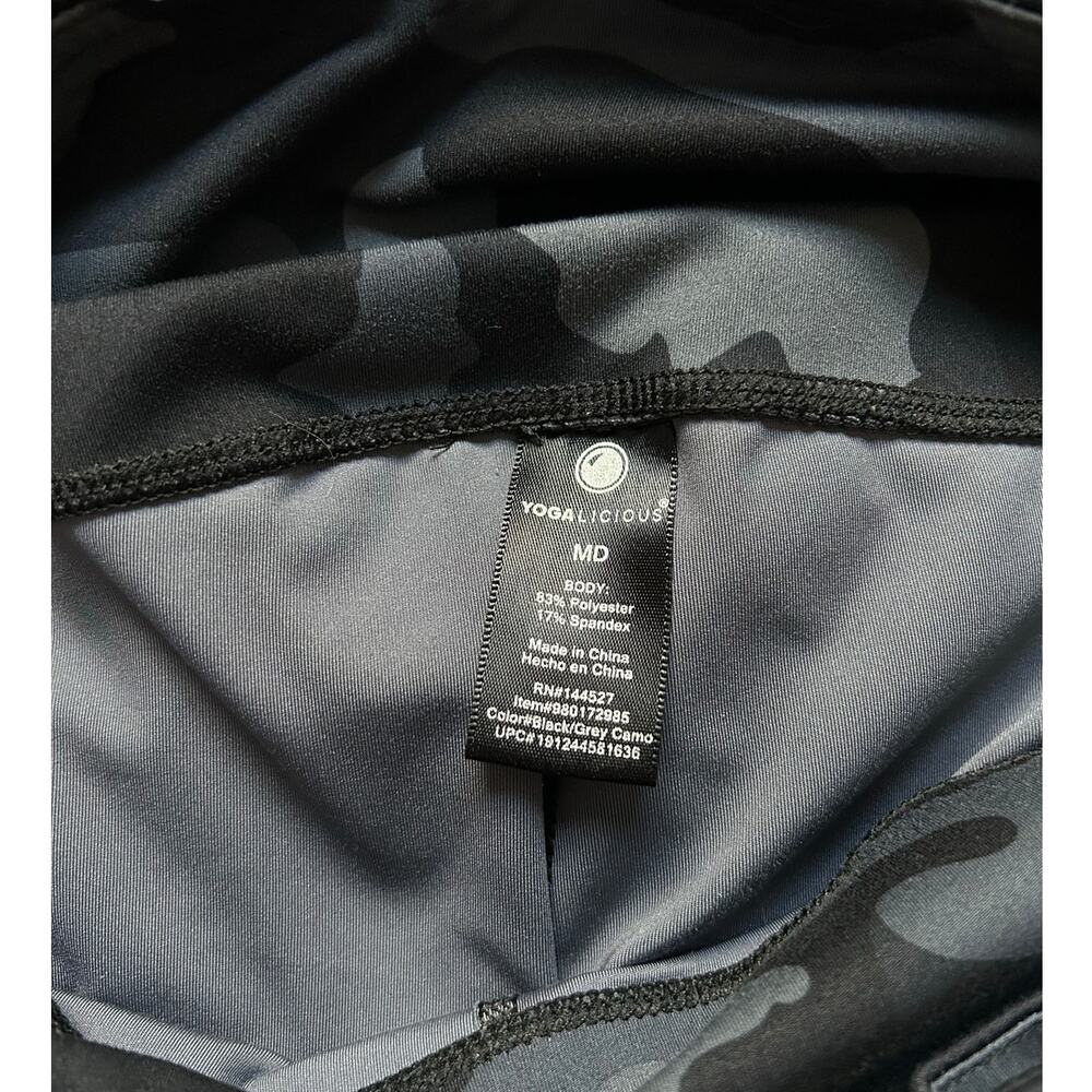 Yogalicous Camo Black Gray Pockets 7/8 Length High Rise Leggings Size Medium - Picture 8 of 9